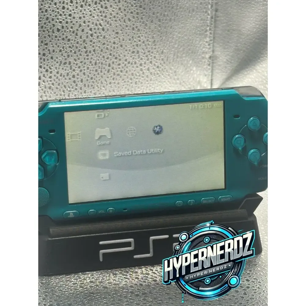PSP 3000 hastsune miku in box w/new battery